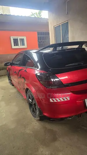 Saturn Astra 2008 Red
