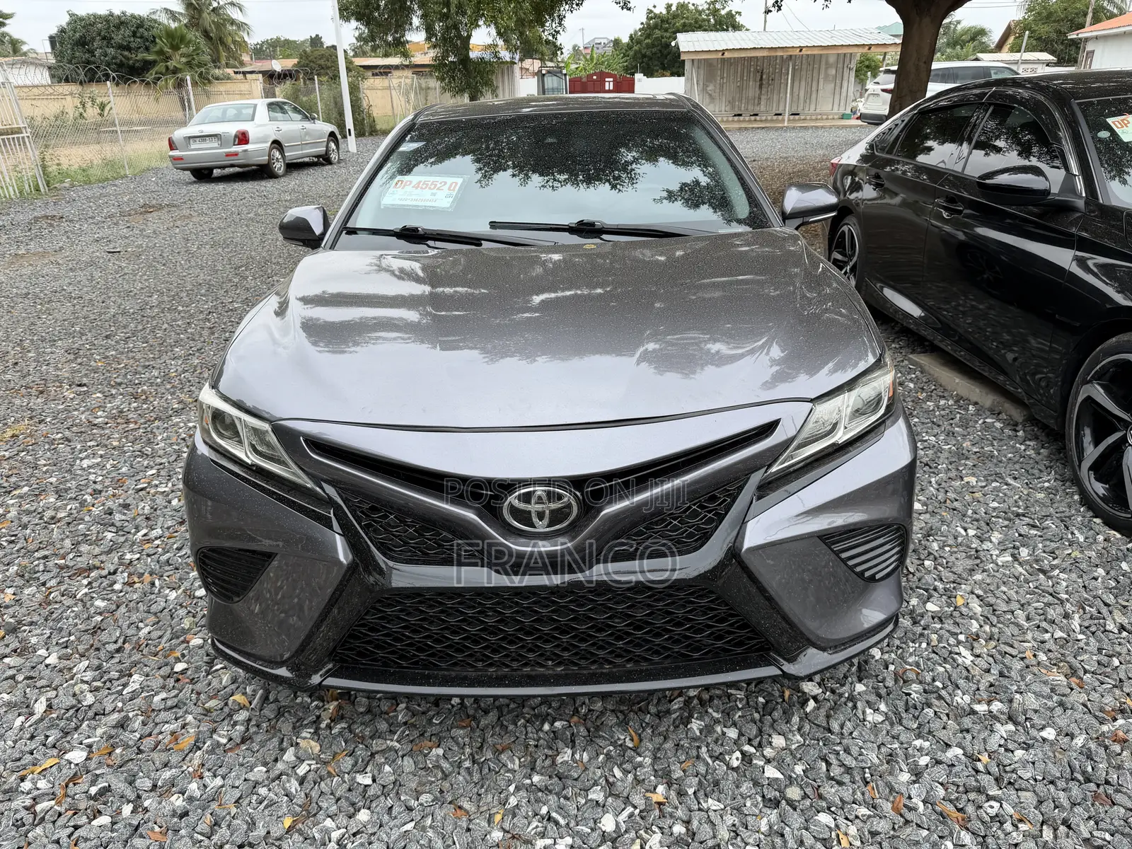 Toyota Camry SE 2021 Gray