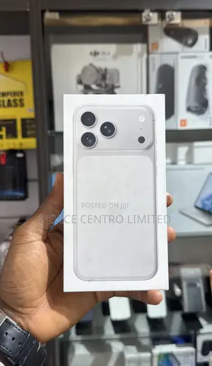 New Apple iPhone 17 Pro Max 256 GB Silver