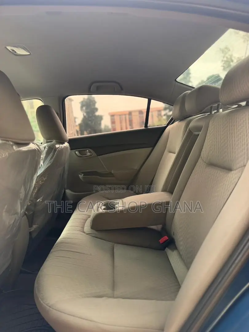 Honda Civic LX 4dr Sedan (1.8L 4cyl 5M) 2015 Blue