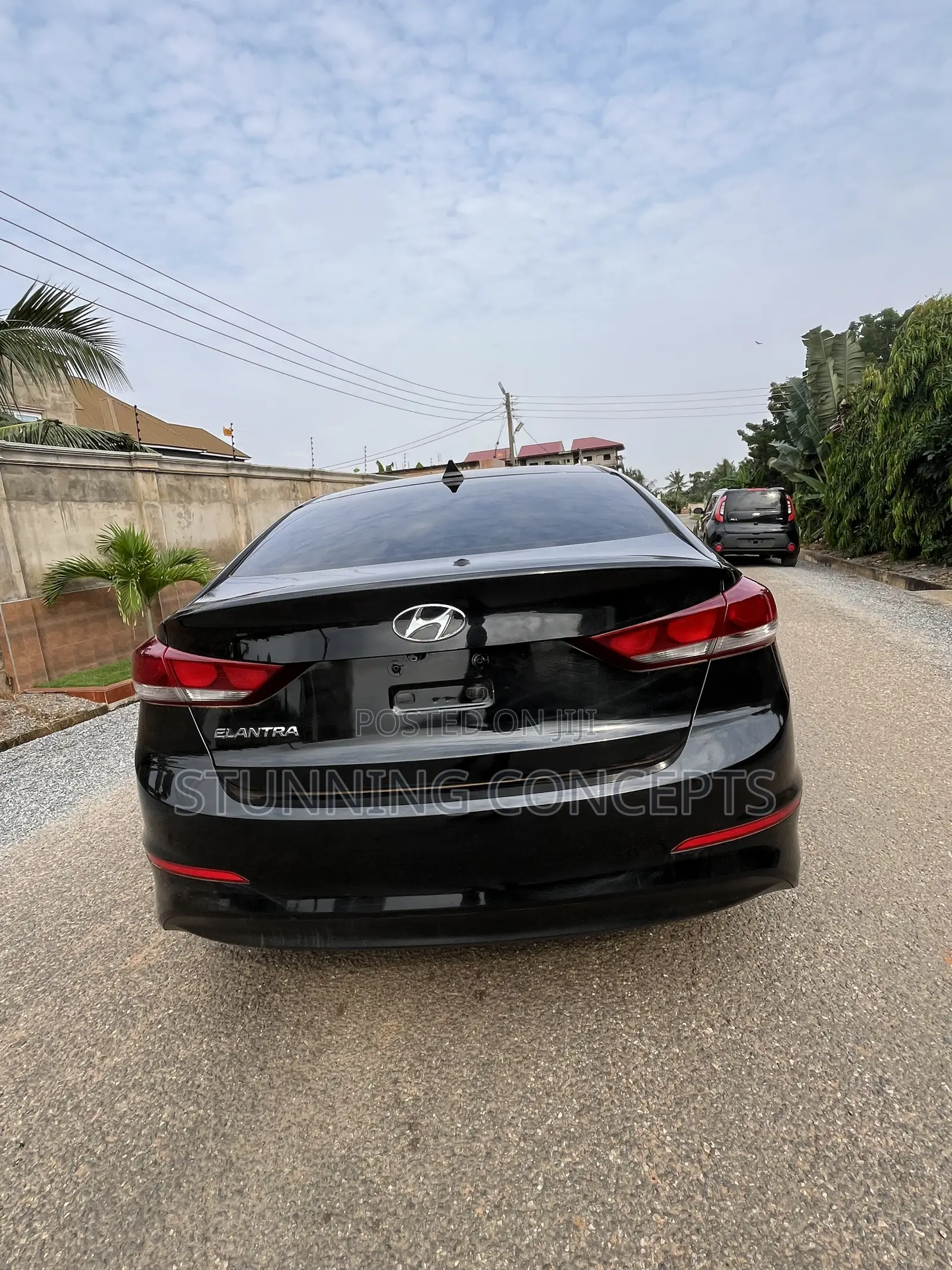 Hyundai Elantra 2018 Black