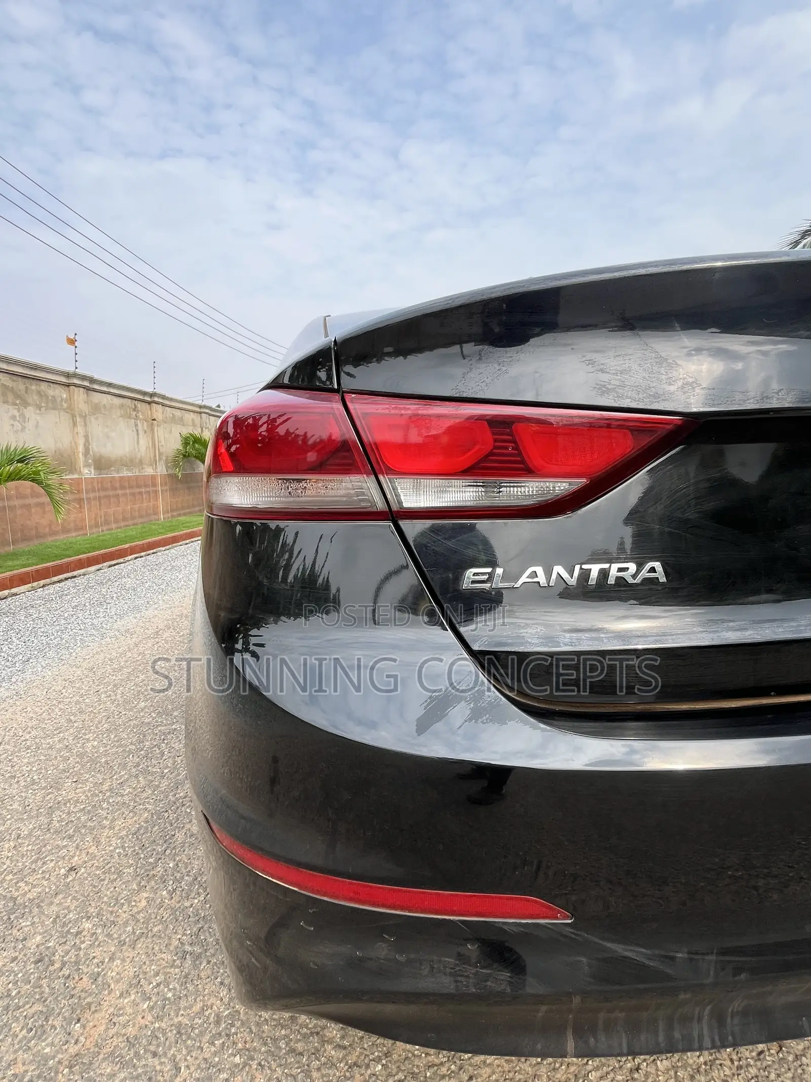 Hyundai Elantra 2018 Black