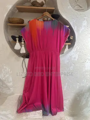 SHEIN Unity Short Sleeve Round Neck Pleated Print Casual Dress Maxi