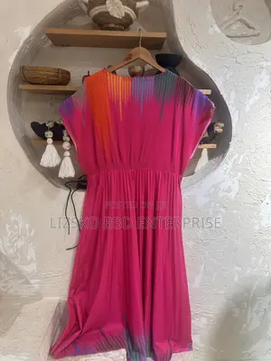 SHEIN Unity Short Sleeve Round Neck Pleated Print Casual Dress Maxi