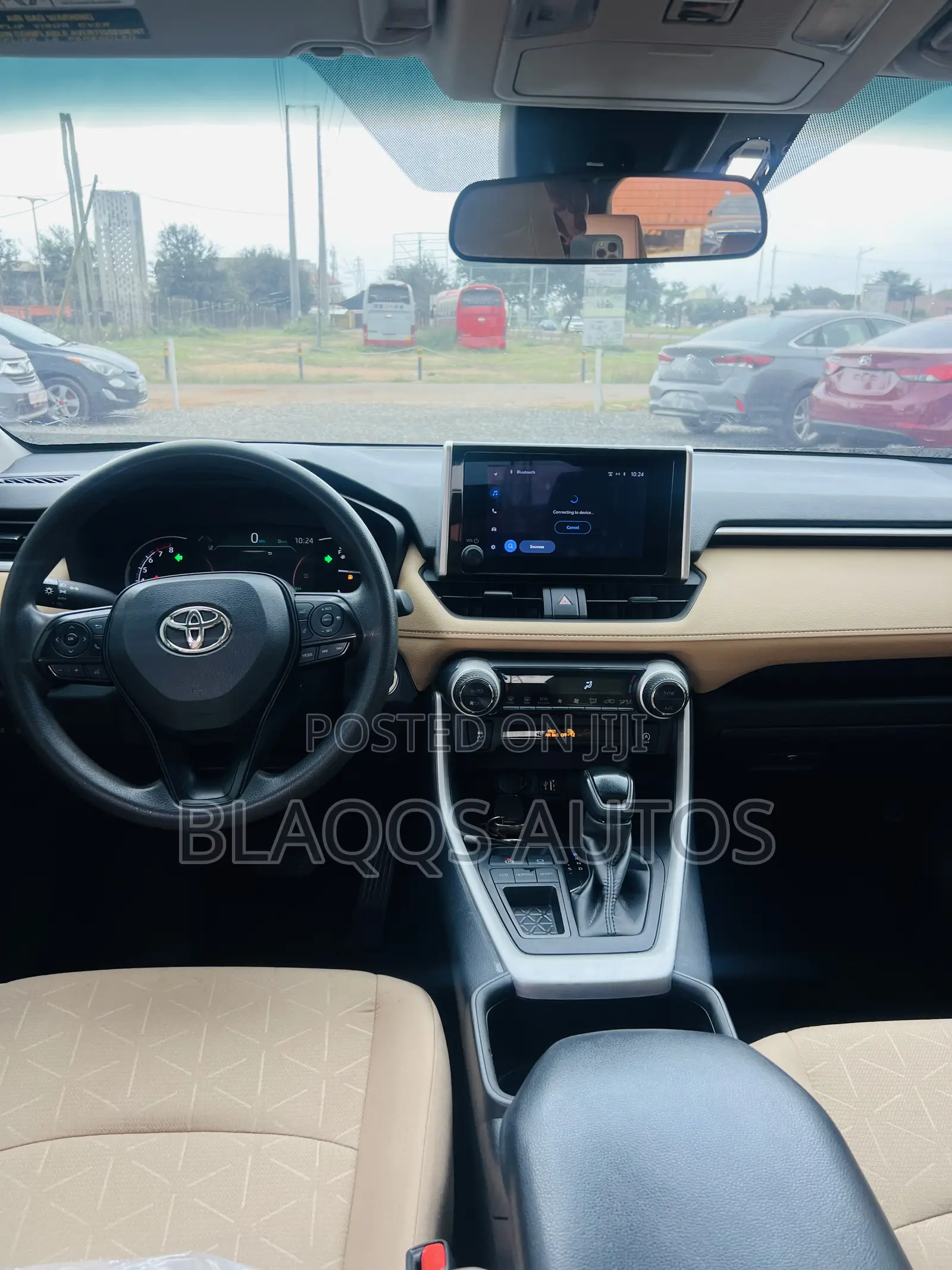 Toyota RAV4 2023 White