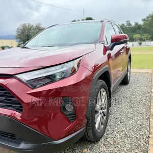 Toyota RAV4 XLE Premium AWD 2020 Red