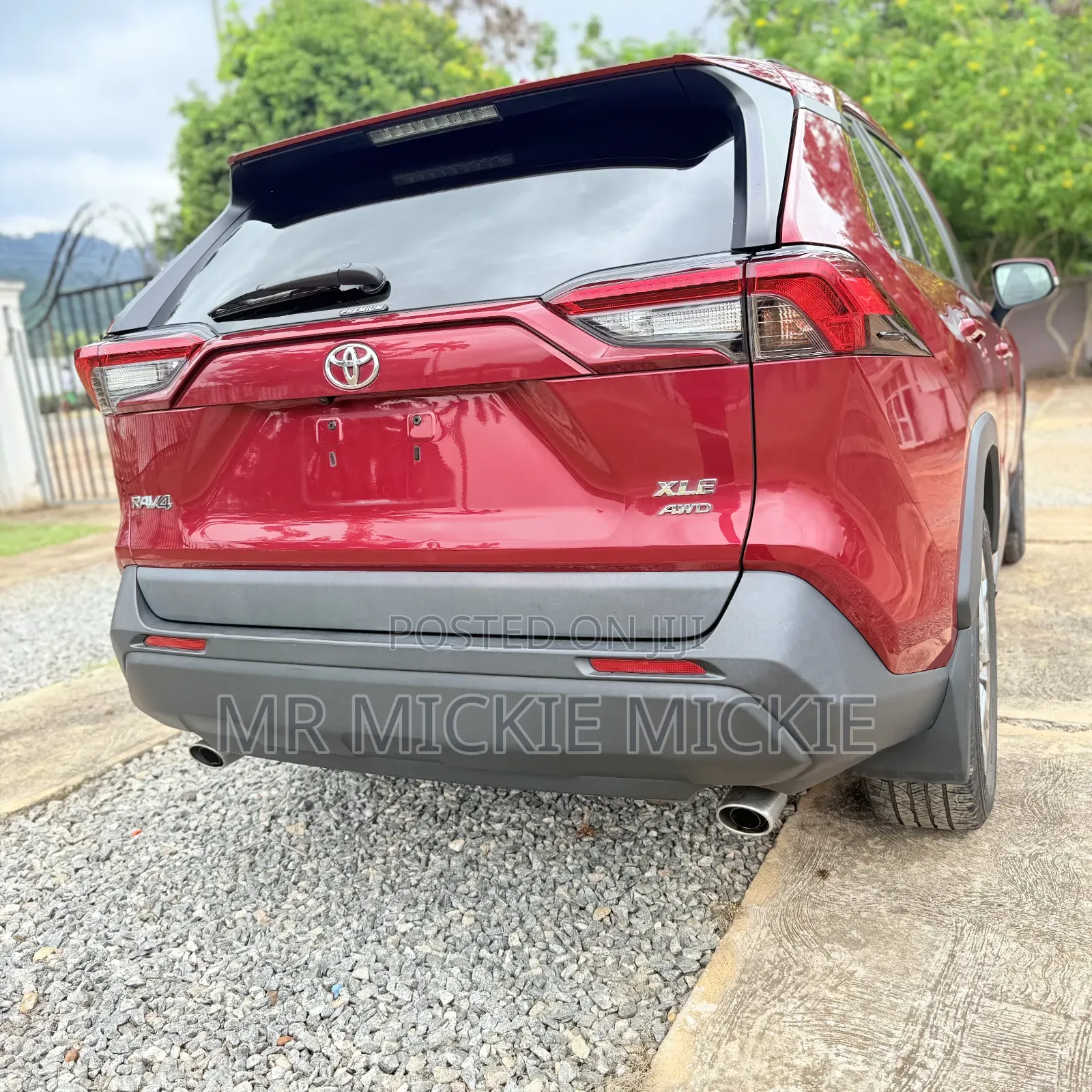 Toyota RAV4 XLE Premium AWD 2020 Red