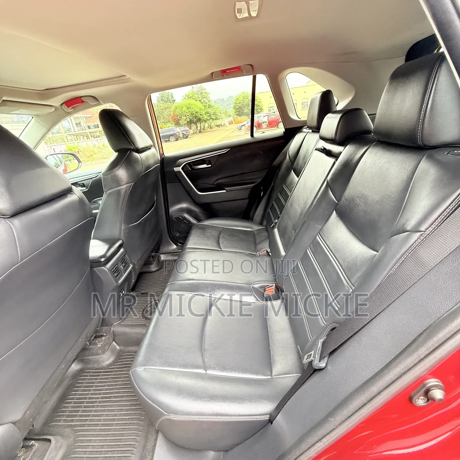 Toyota RAV4 XLE Premium AWD 2020 Red