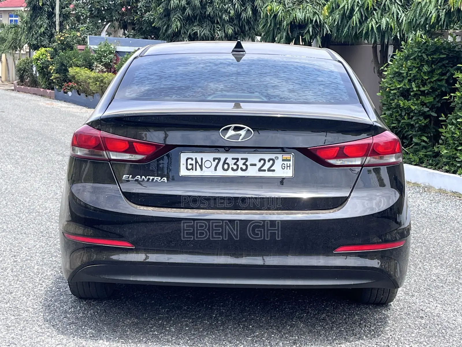 Hyundai Elantra Limited Sedan FWD (2.0L 4cyl 6A) 2017 Black