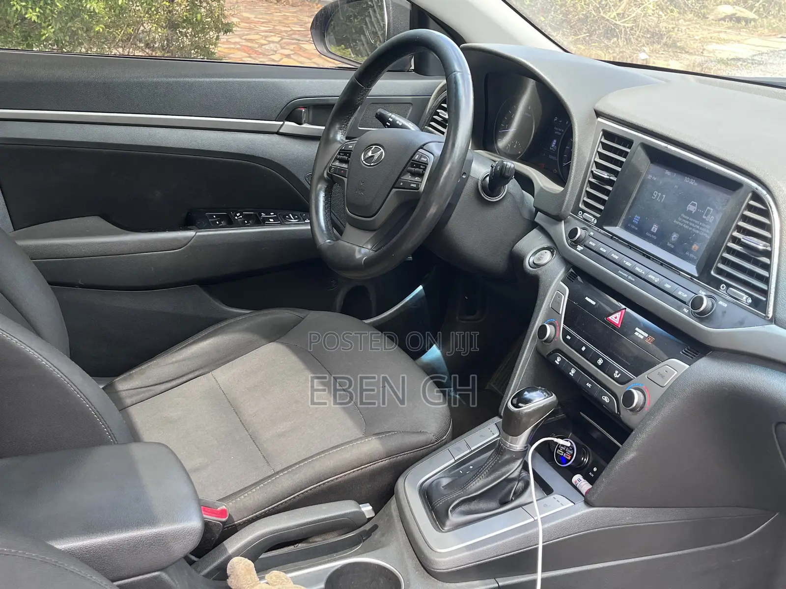 Hyundai Elantra Limited Sedan FWD (2.0L 4cyl 6A) 2017 Black