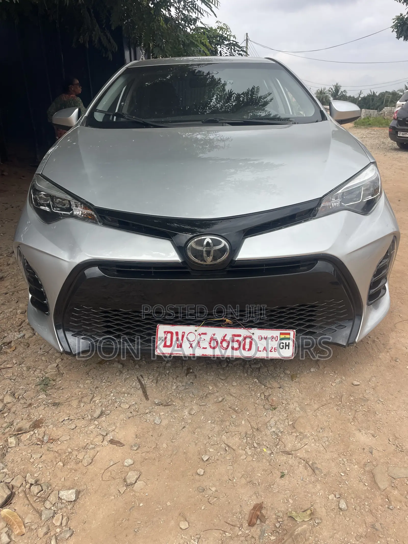 Toyota Corolla L (1.8L 4cyl 2A) 2019 Silver