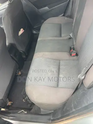 Toyota Corolla L (1.8L 4cyl 2A) 2019 Silver