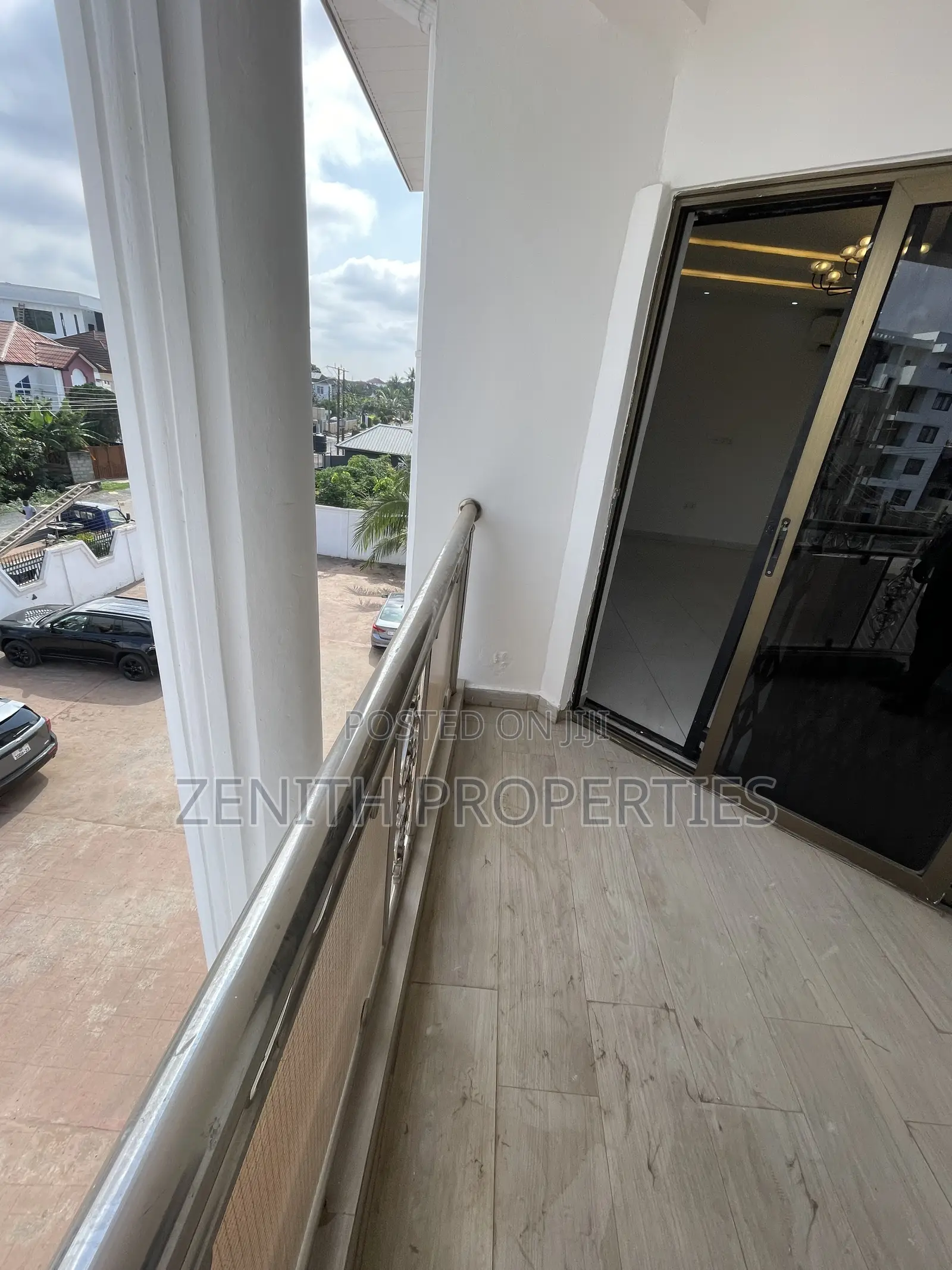 3bdrm Apartment in Zenith Realty, American House for sale