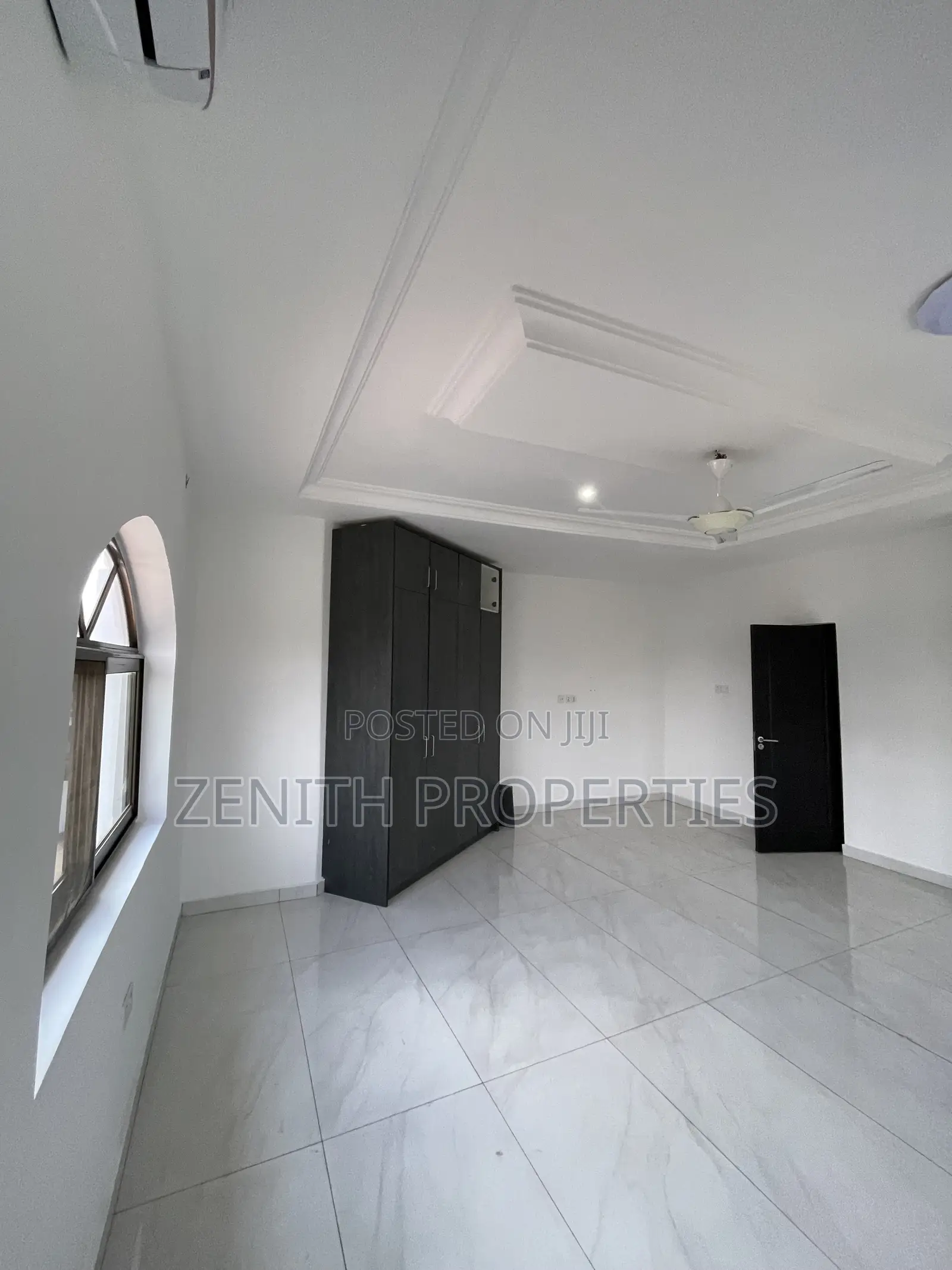 3bdrm Apartment in Zenith Realty, American House for sale