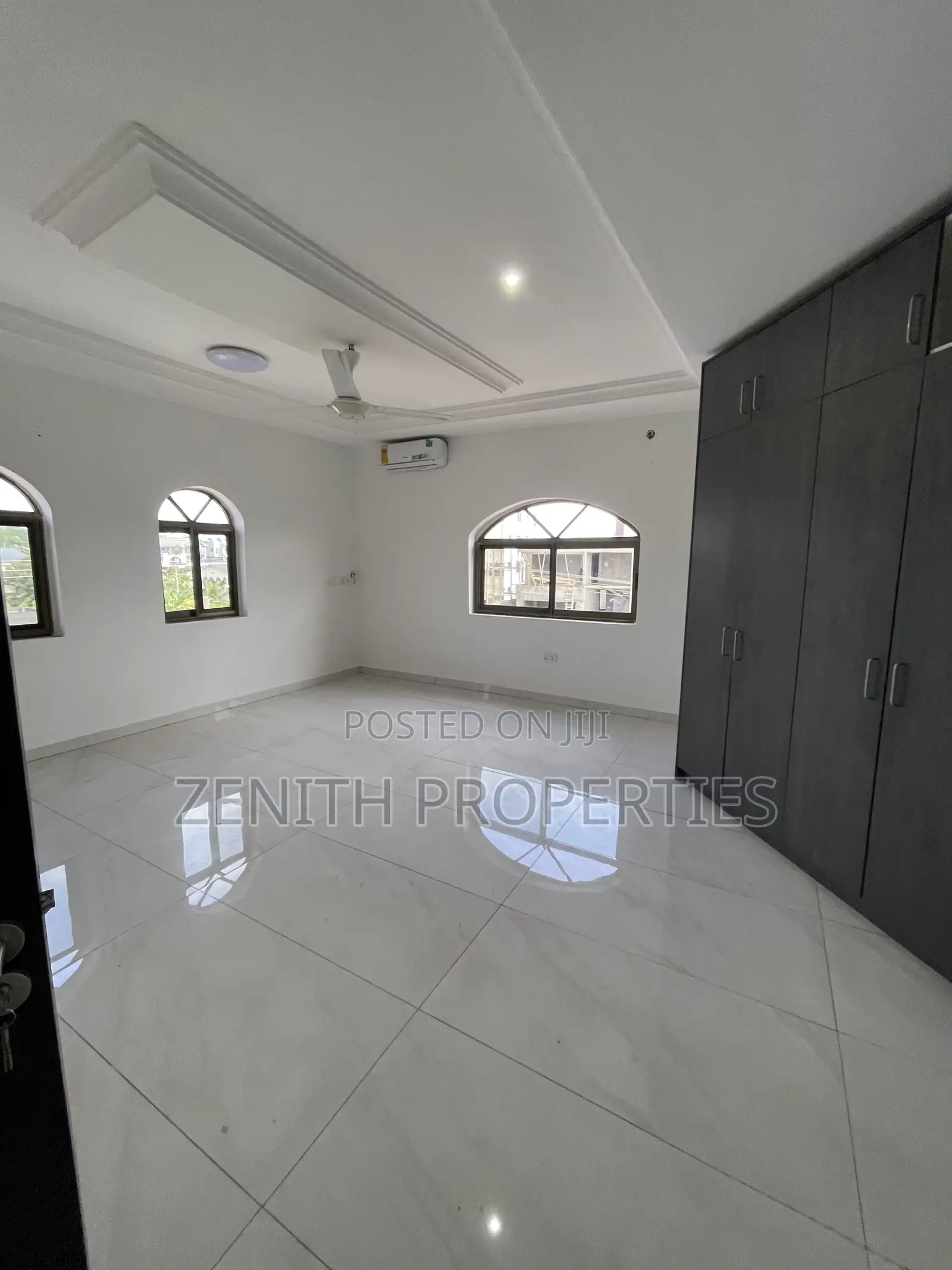 3bdrm Apartment in Zenith Realty, American House for sale