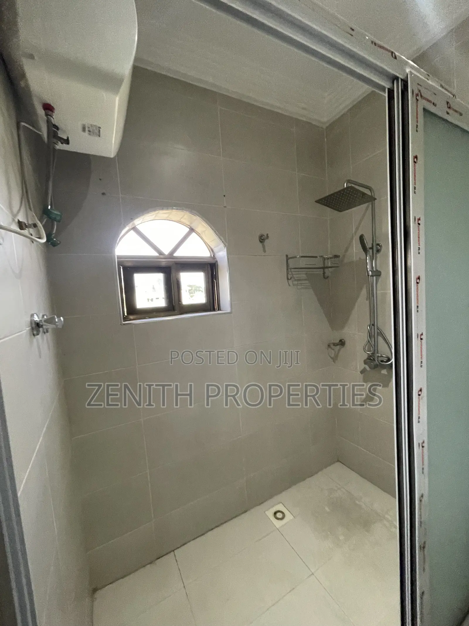 3bdrm Apartment in Zenith Realty, American House for sale