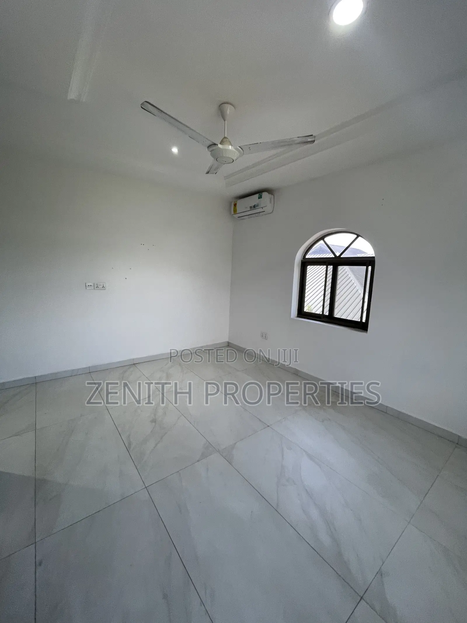 3bdrm Apartment in Zenith Realty, American House for sale