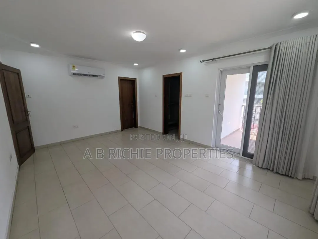 4bdrm Townhouse / Terrace in Ab Richie Properties, US Embassy Area