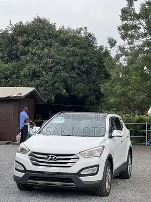 Hyundai Santa Fe 2015 White