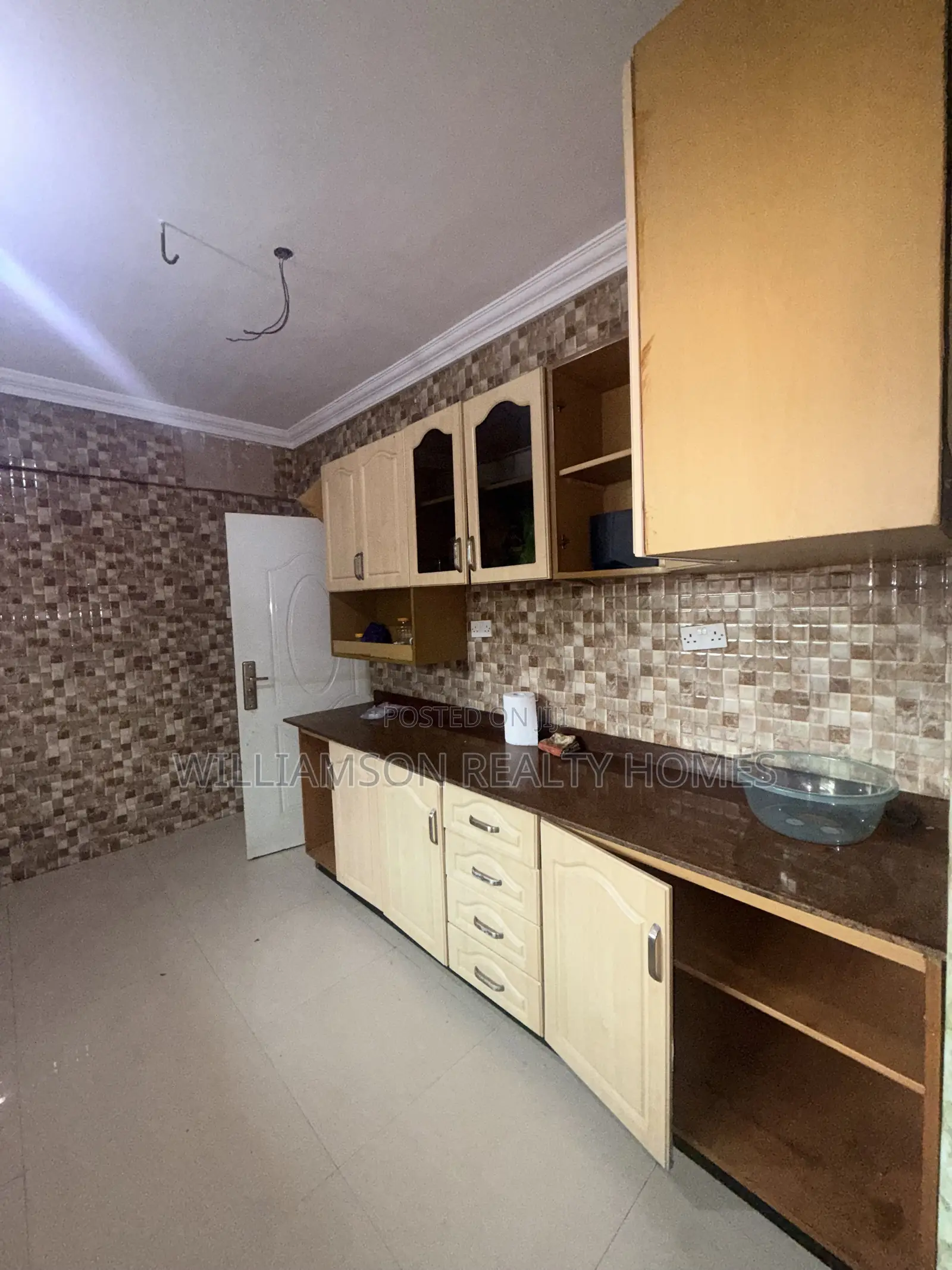 1bdrm Apartment in Spintex Main Road for rent