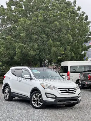 Hyundai Santa Fe 2015 White
