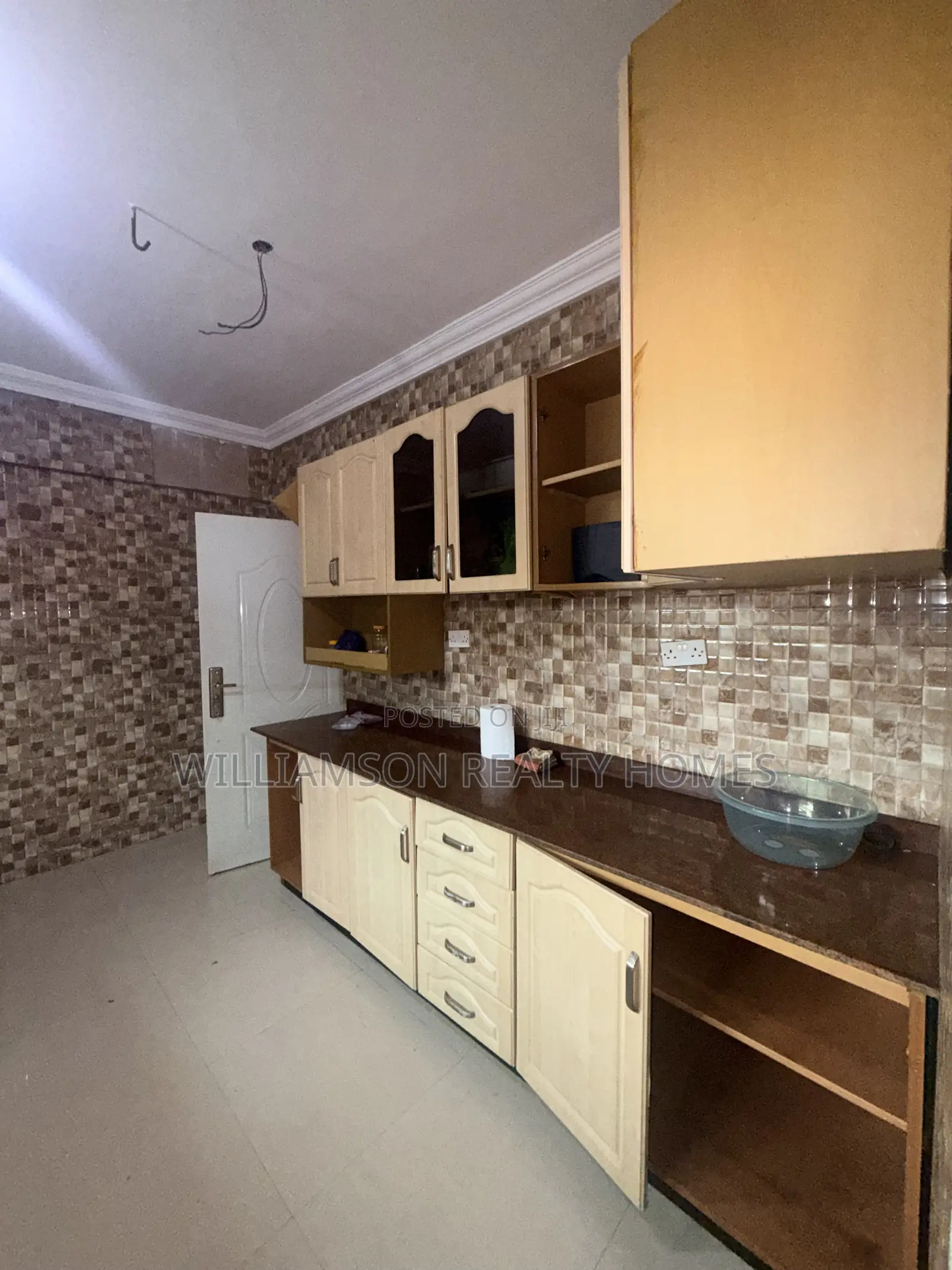 1bdrm Apartment in Spintex Main Road for rent