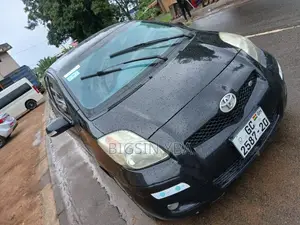 Toyota Vitz 1.3 AWD 3dr 2010 Black