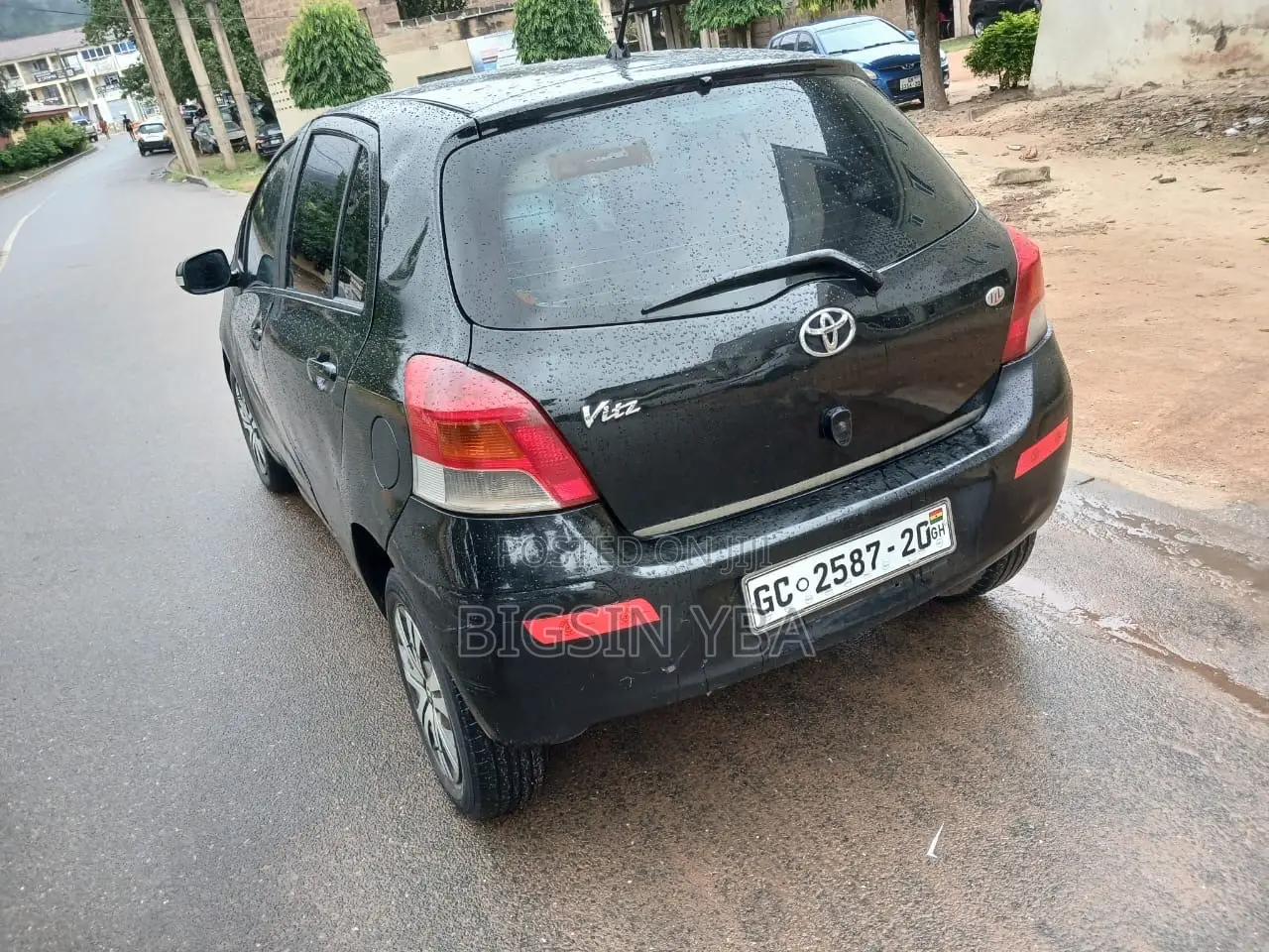 Toyota Vitz 1.3 AWD 3dr 2010 Black