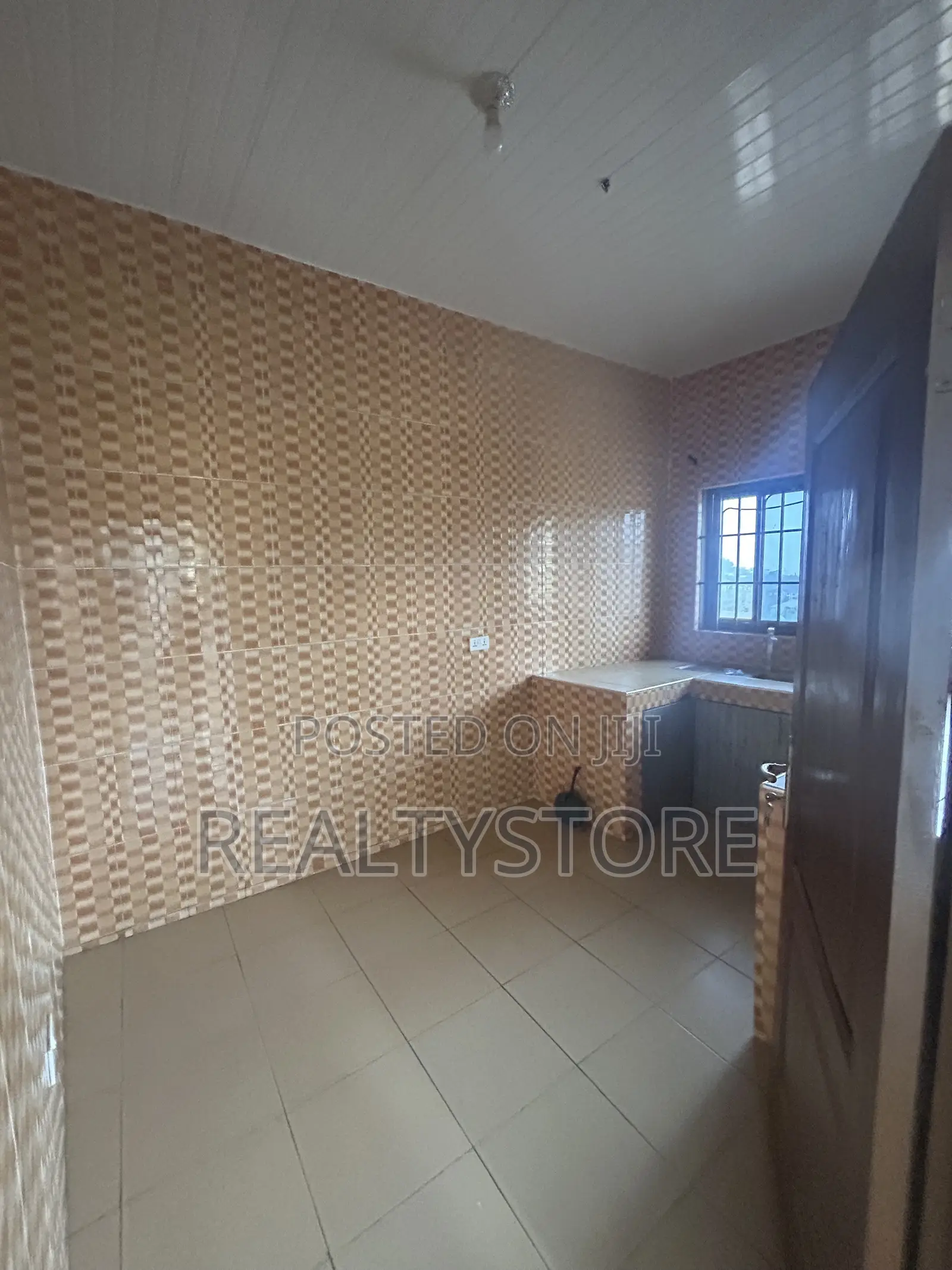 1bdrm Apartment in Abuom Kwabenya, Accra Metropolitan for rent