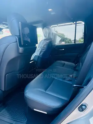 Lexus LX 700h 2025 Burgundy