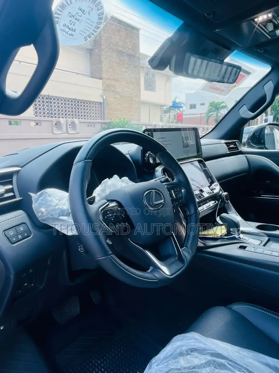 Lexus LX 700h 2025 Burgundy