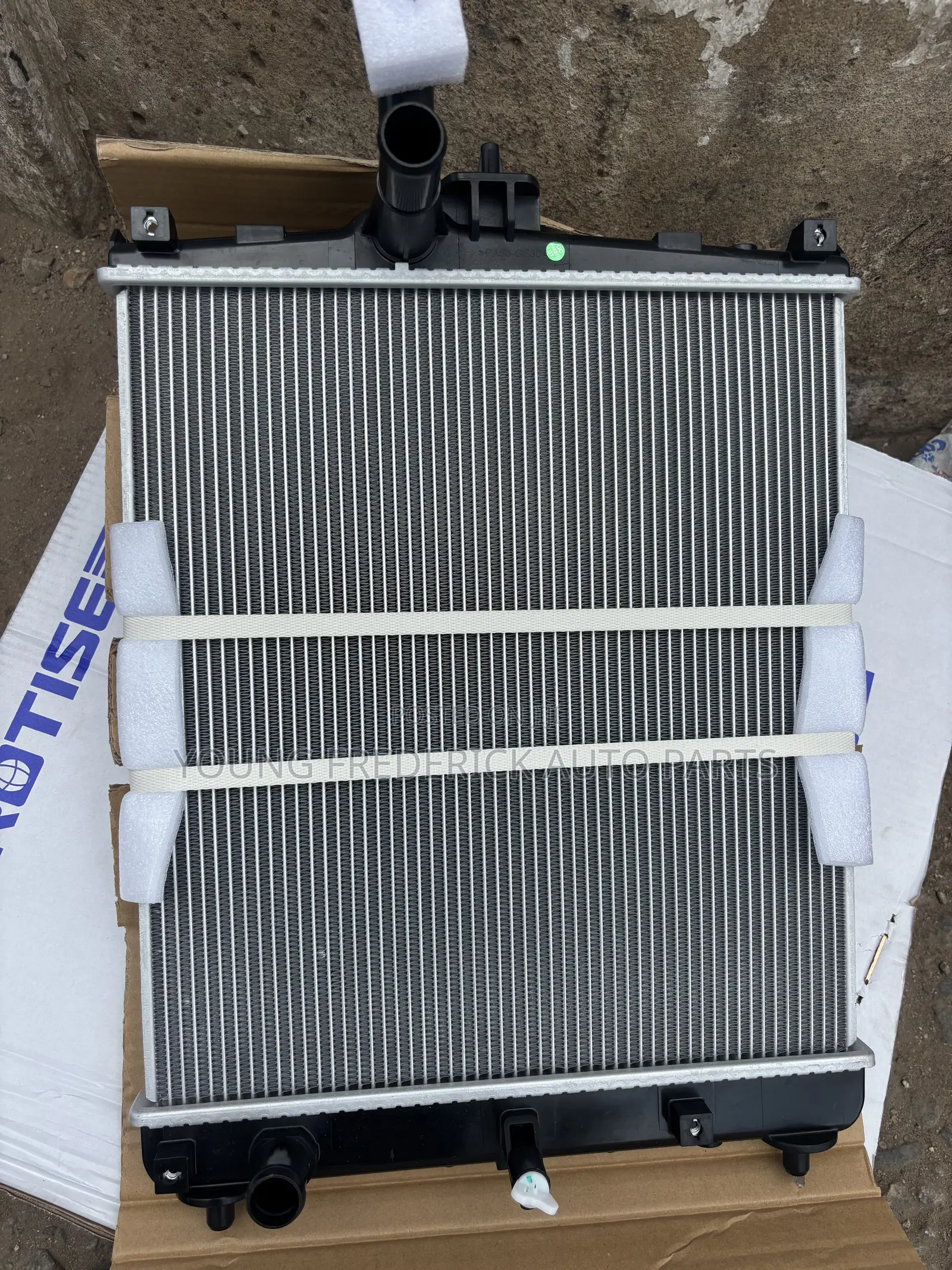 Suzuki S-Presso Radiator/Water Tank