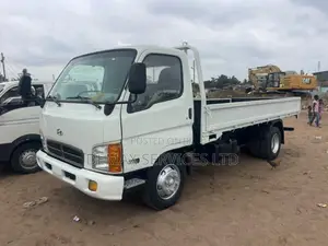 Hyundai Mighty 2004 Model