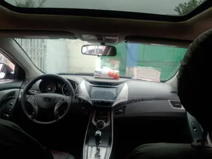 Hyundai Elantra 2013 Red