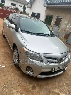 Toyota Corolla 2013 Silver