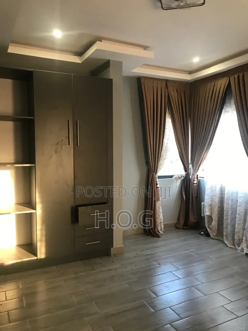 2bdrm Townhouse / Terrace in H. O. G Agency, Nmai-Dzorn for rent