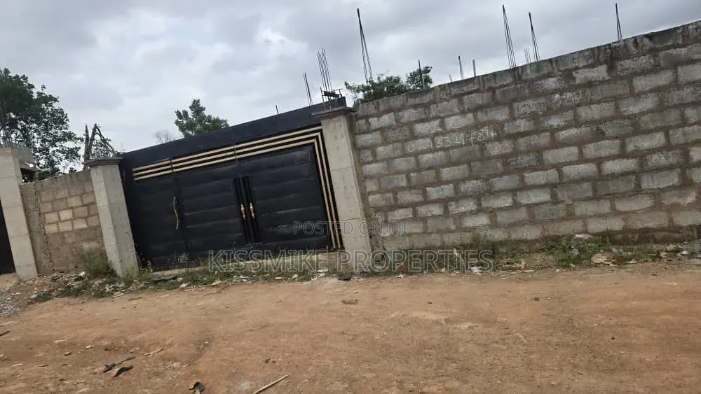4bdrm House in Kismike Investment, Accra Metropolitan for sale