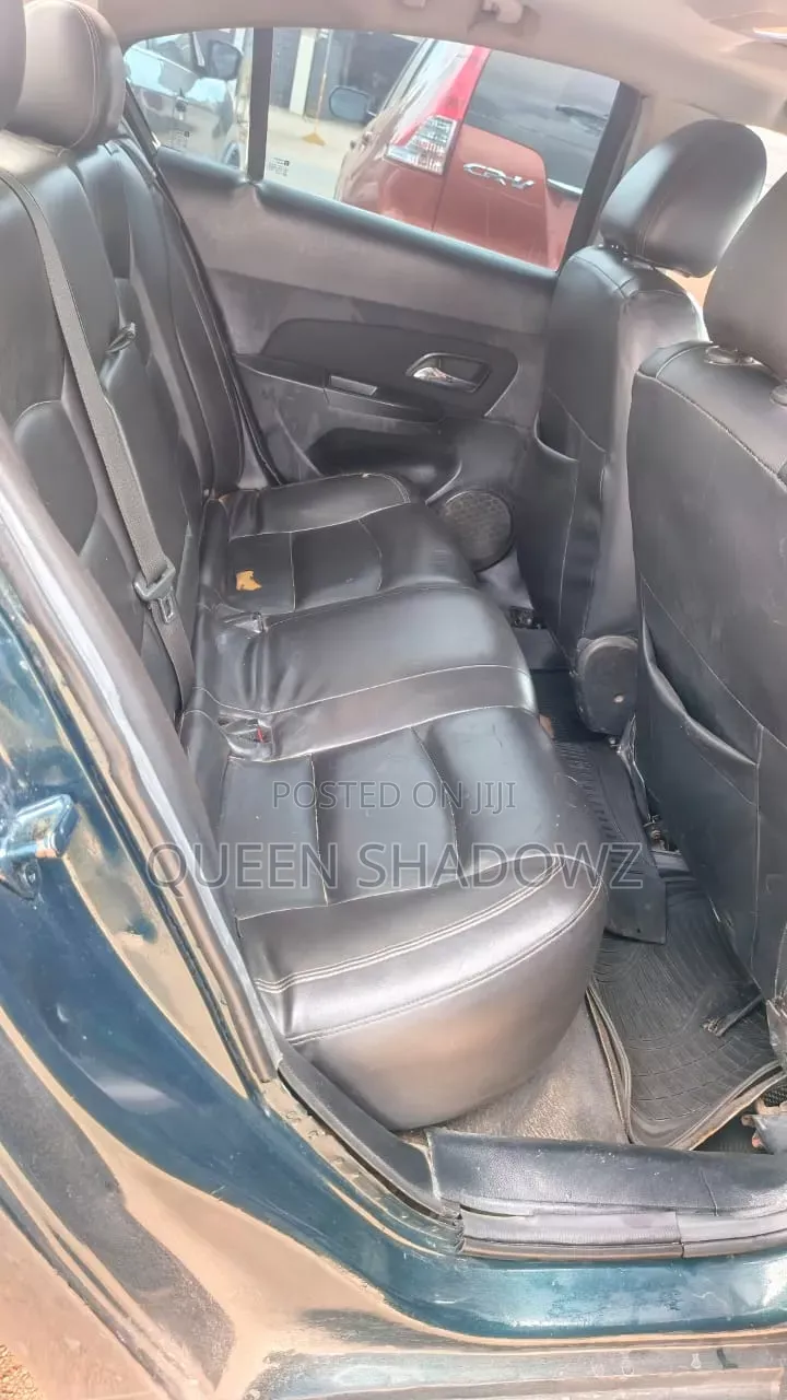 Chevrolet Cruze 2012 Black