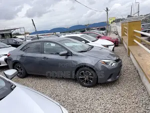 Toyota Corolla 2015 Gray