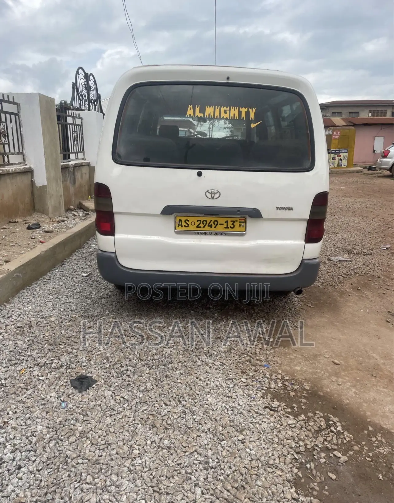 Toyota HiAce 2012 White