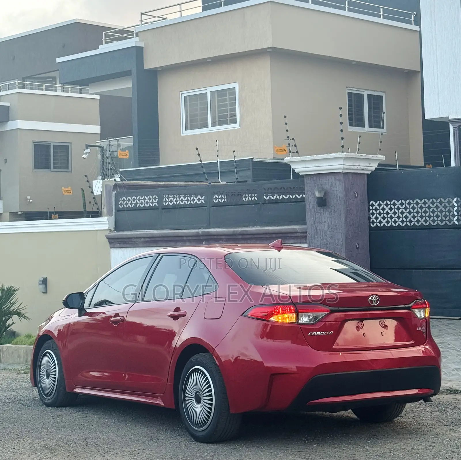 Toyota Corolla LE 2020 Red