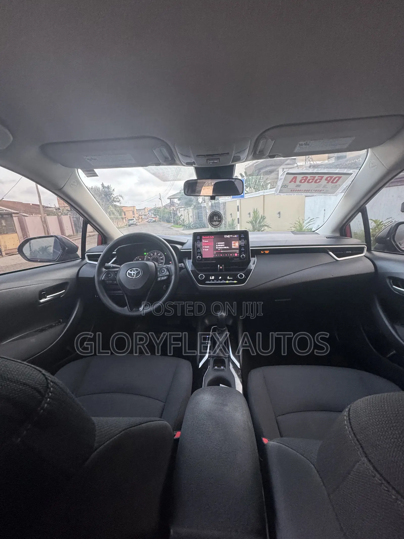 Toyota Corolla LE 2020 Red
