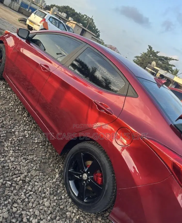 Hyundai Elantra GLS Sedan FWD (1.8L 4cyl 6A) 2013 Red