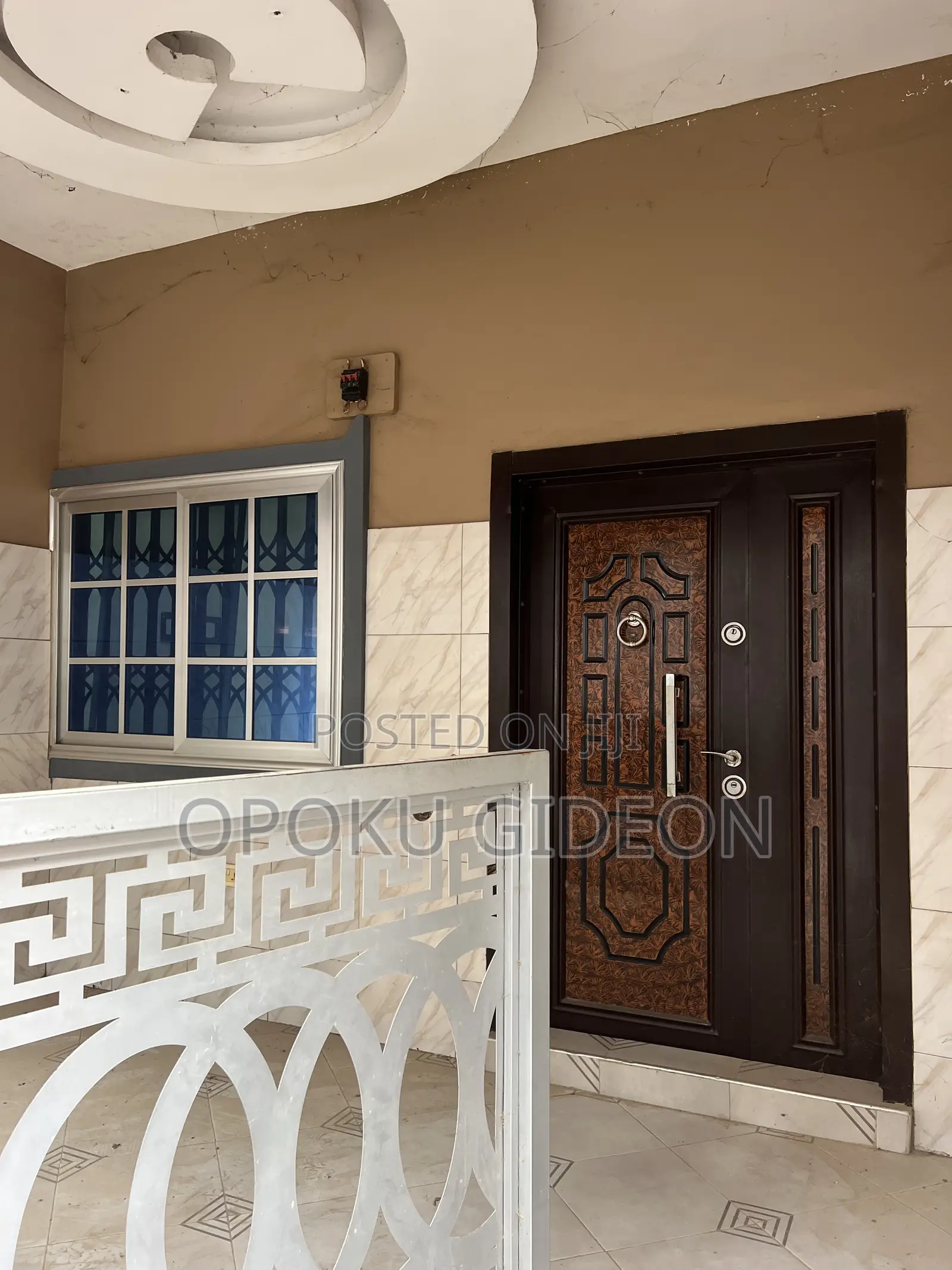 3bdrm Apartment in Borkoborko, Ablekuma for rent