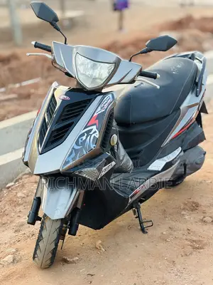Piaggio Scooter 2018 Brown