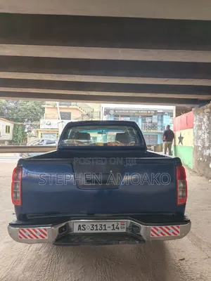 Nissan Navara 2005 Blue