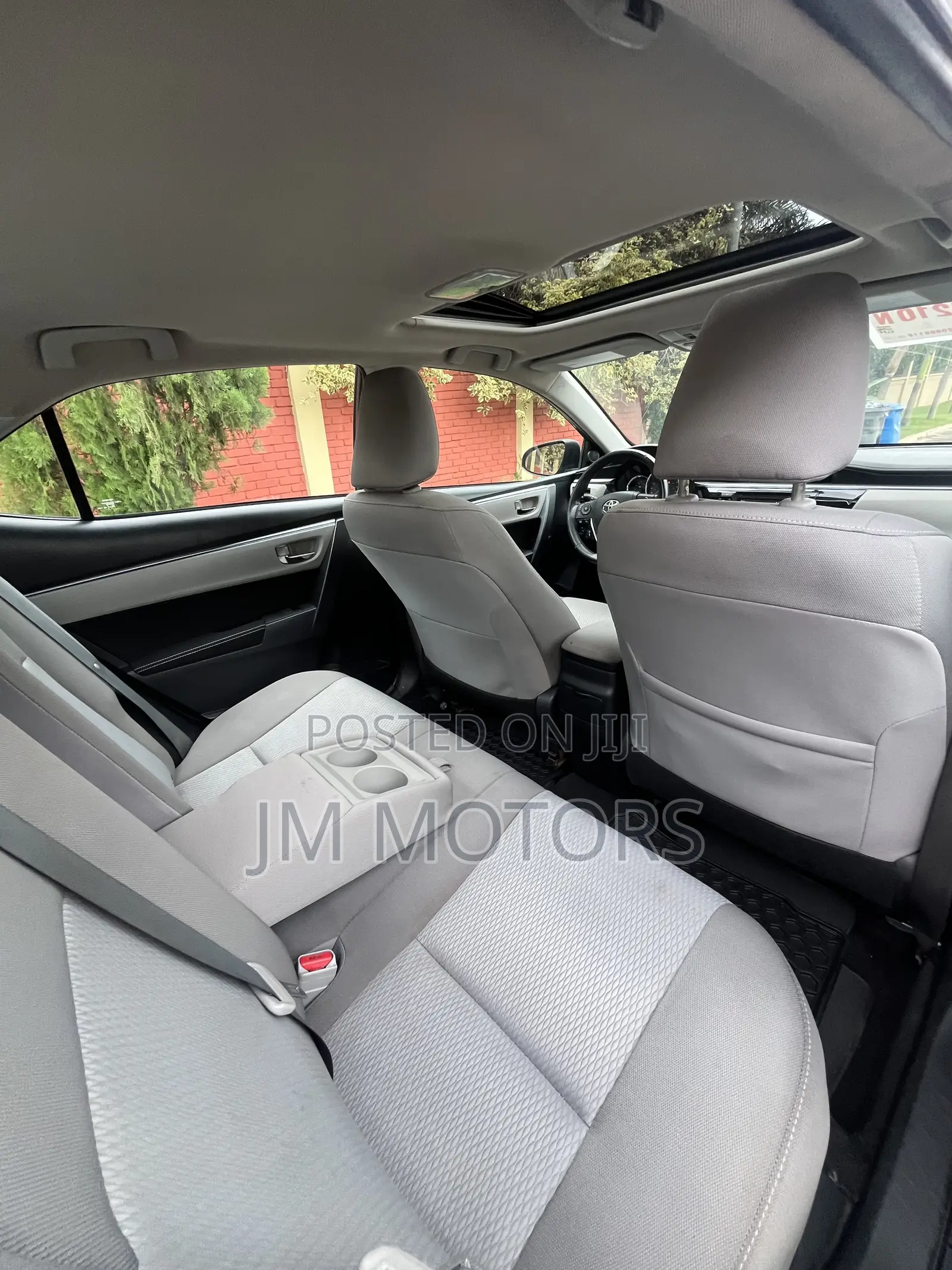 Toyota Corolla LE Premium 4dr Sedan (1.8L 4cyl CVT) 2016 Gray