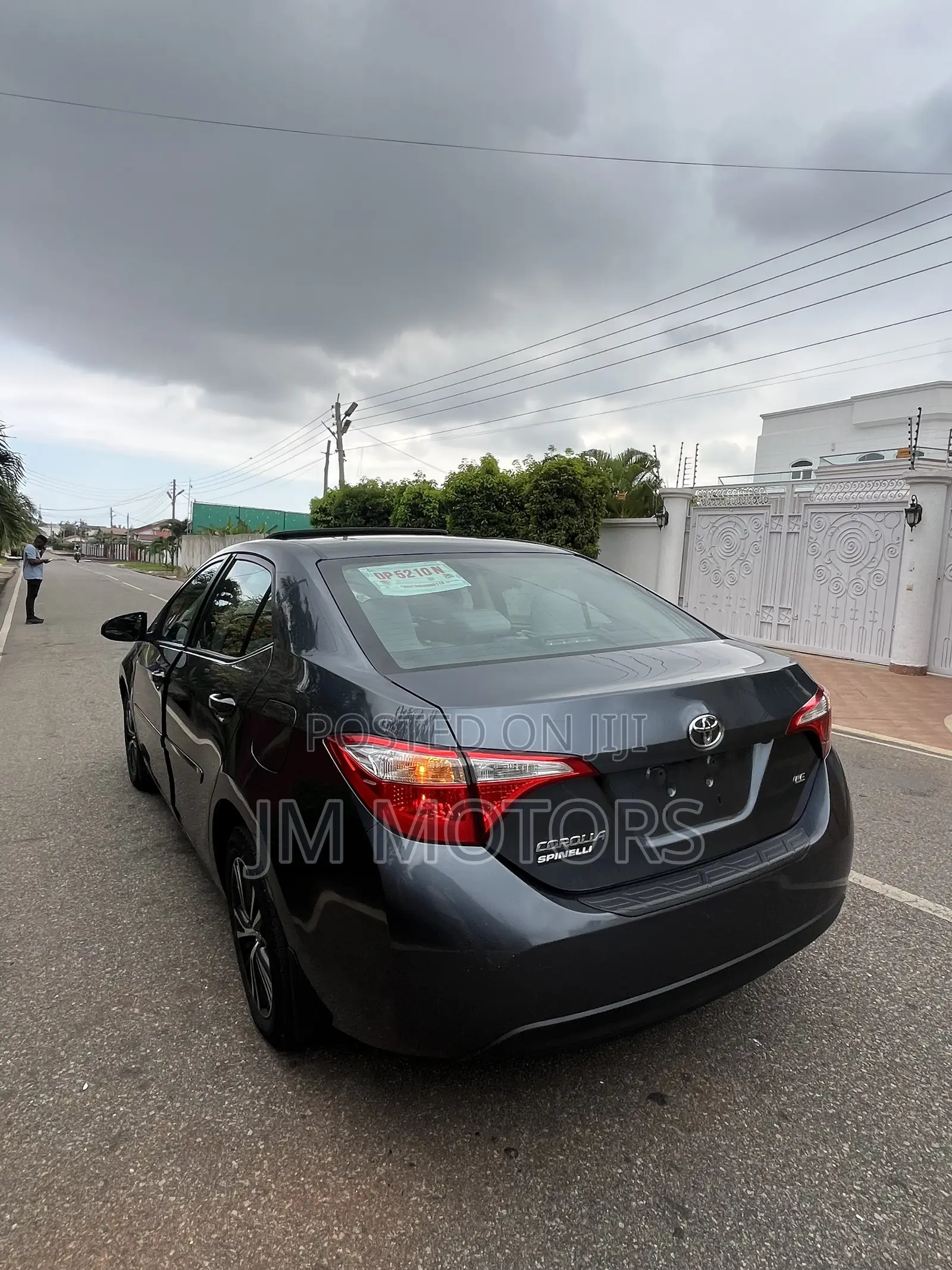 Toyota Corolla LE Premium 4dr Sedan (1.8L 4cyl CVT) 2016 Gray