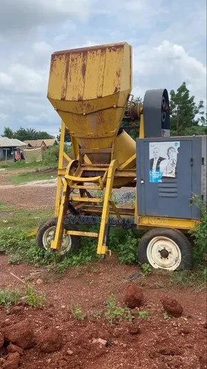 350L Self-Loader Concrete Mixer (Diesel)