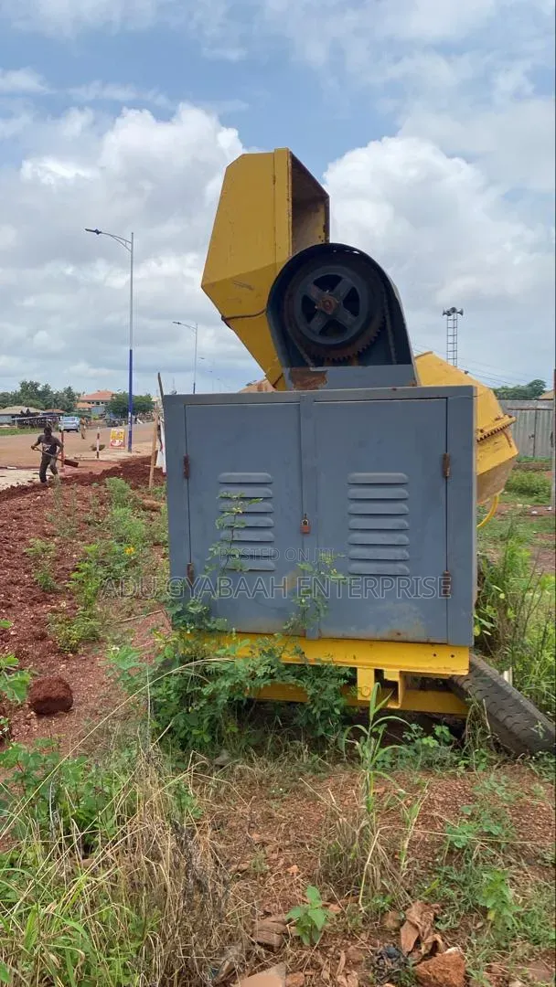 350L Self-Loader Concrete Mixer (Diesel)